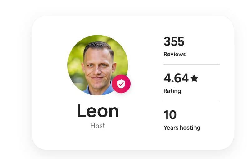 Leon's Airbnb profile: 355+ reviews, 4.64★ rating, 10 years hosting.